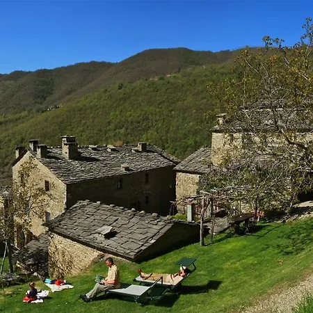 Village Heights #17 * Cortona